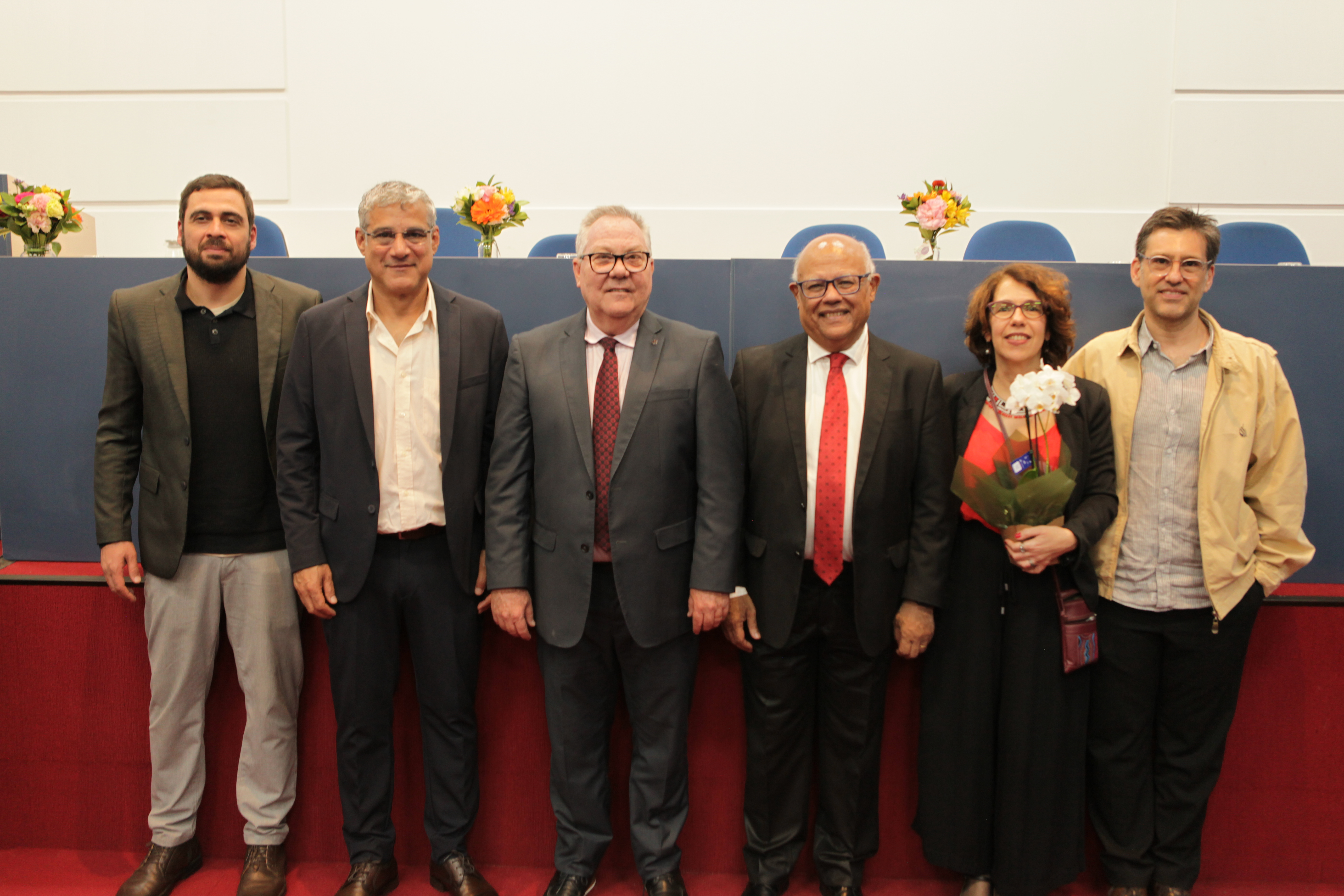Nova direção do IFCH